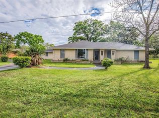 206 Riverside St, Highlands, TX 77562