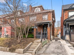 1977 Dufferin St, Toronto, ON M6E 3P9