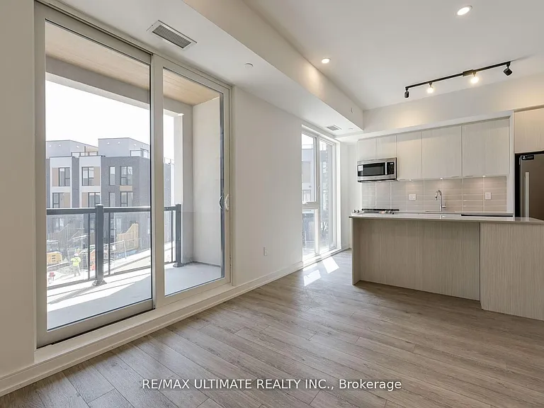 172 Clonmore Dr #3 — Photo 8