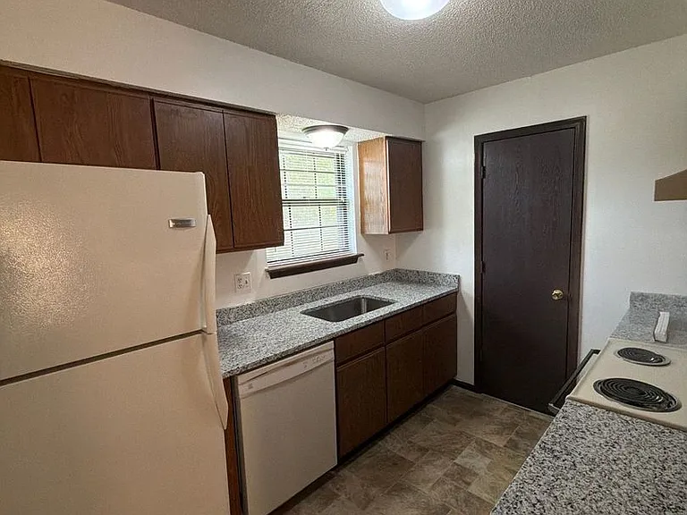 3536 Tudor Dr #3546 — Photo 8