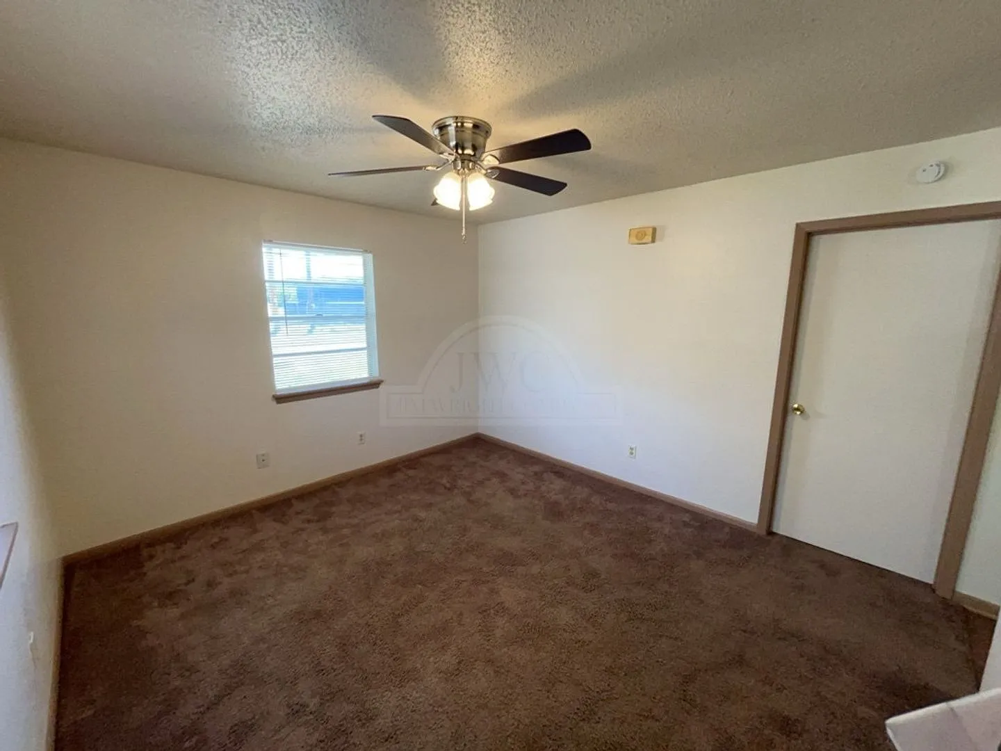 110 E Ave F, Copperas Cove — Photo 3