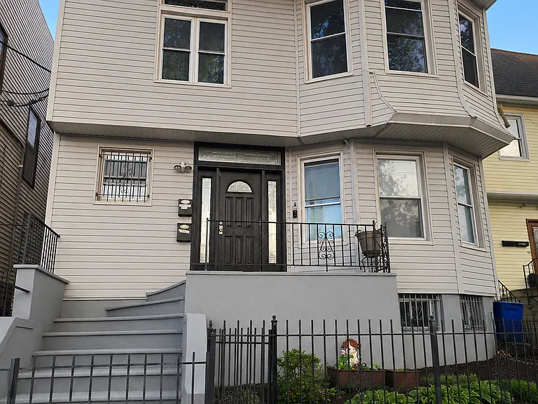 2226 John F Kennedy Blvd #1 — Photo 2