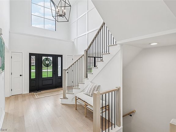5th image of 3108 Royal Oak Ct