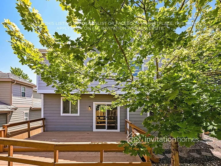 11027 Chesmore St — Photo 18