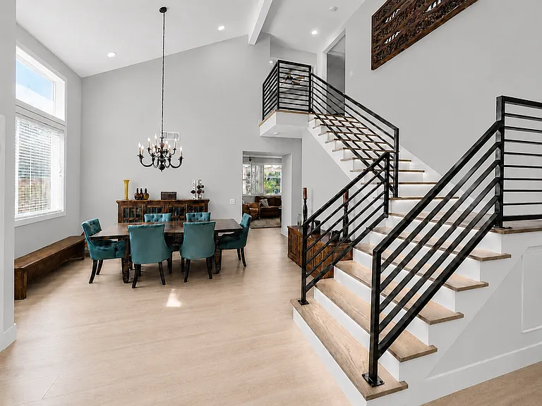 17 Lark Dr — Photo 3