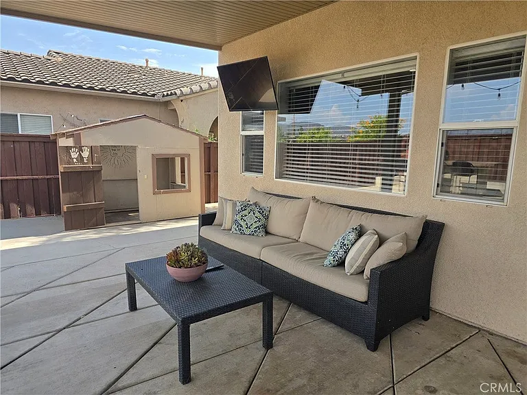 43160 Volterra St — Photo 30
