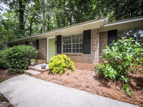 5666 Goldfield Dr, Acworth, GA 30102