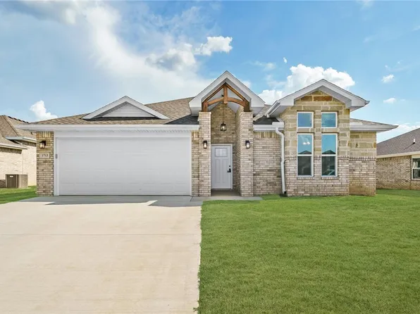 1713 Ferguson St, Pea Ridge, AR 72751