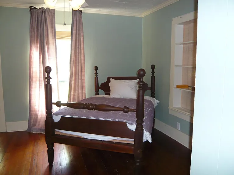 608 Madison St — Photo 7