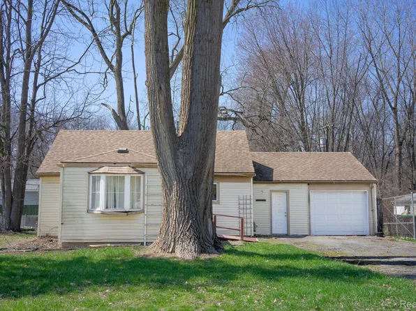 14088 Fellrath St, Taylor, MI 48180
