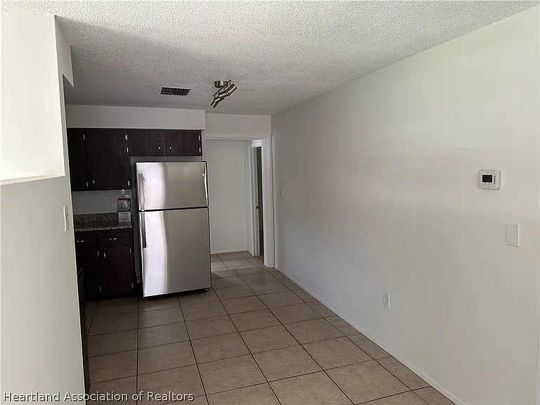 1834 Koy Dr — Photo 5