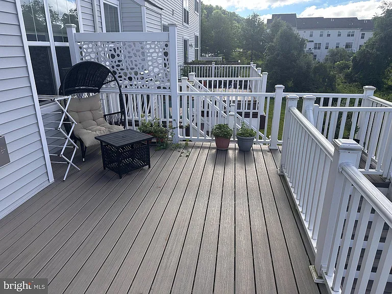 3209 Krista Ln — Photo 26