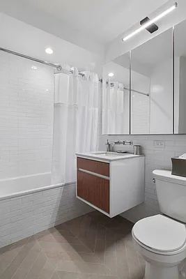 Rented by Greystar | media 25