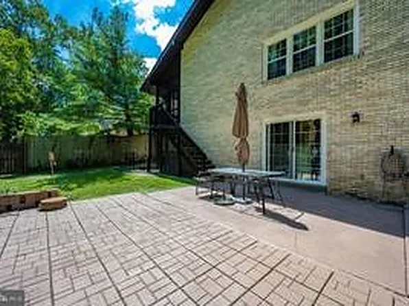 13609 Creekside Dr #1A, Silver Spring, MD 20904