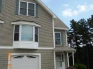 12 Farnum Ct #B, Hudson, NH 03051