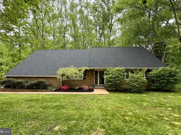 3223 Coachman Rd, Wilmington, DE 19803