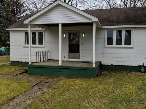 1332 Armstrong Dr