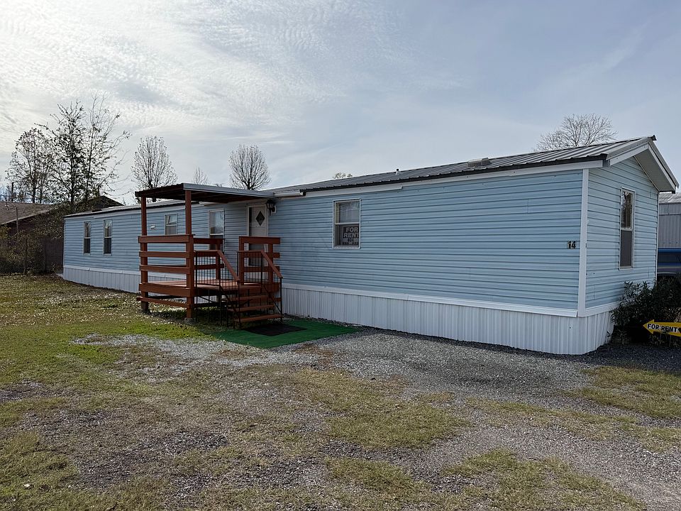 By Bay Small Community of Mobile Homes 1/2 mile from the Water & 5 miles from Tyndall Air Force Base