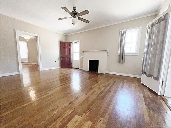 3rd image of 2728 Cumberland Ave