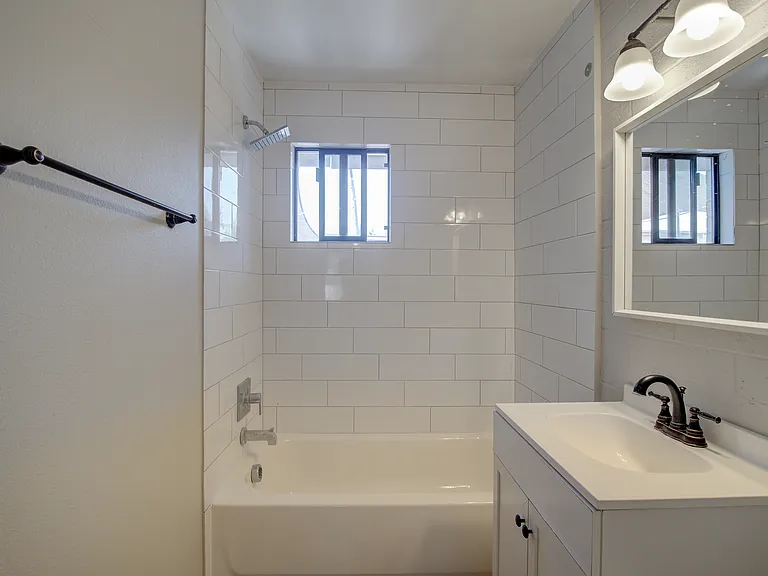 1600 S College Ave #2 — Photo 8