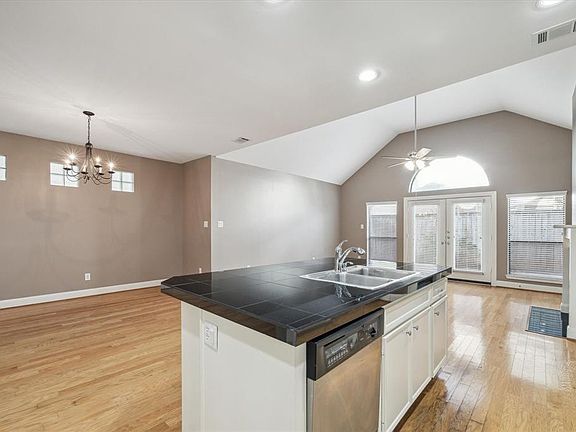 5th image of 9821 Marlink Ln