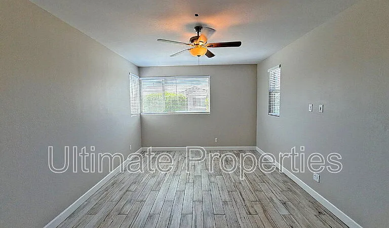 835 N 110th Ave — Photo 17