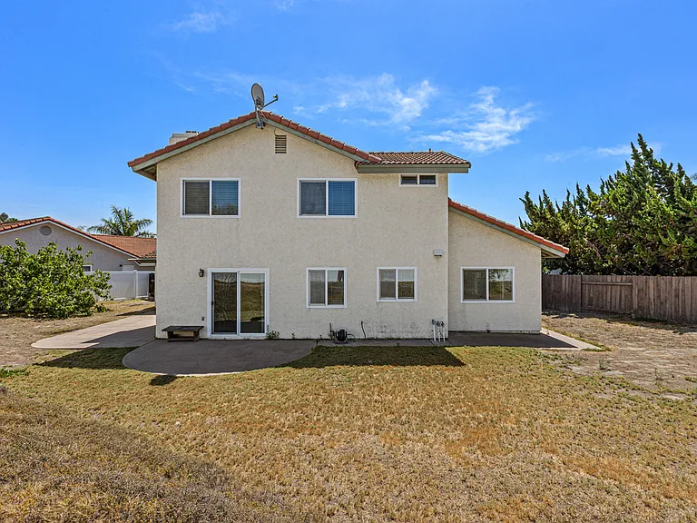 683 Wolf Point Ct — Photo 31