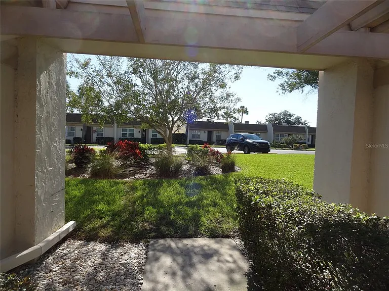 11135 Carriage Hill Dr #3 — Photo 4