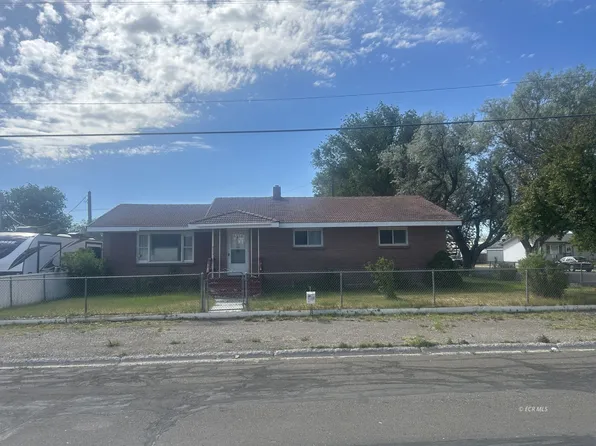 1112 Ruby Ave, Wells, NV 89835