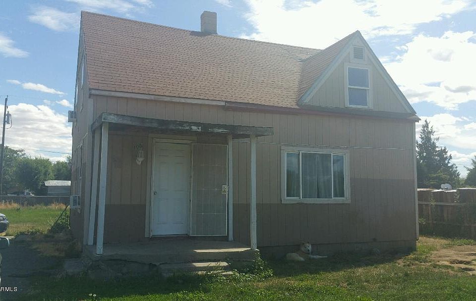 1st image of 100 Dogwood Ln