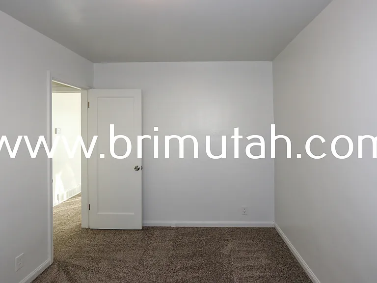 2613 S Hartford St — Photo 11