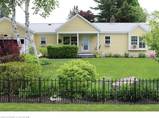 49 Bowdoin St, Houlton, ME 04730