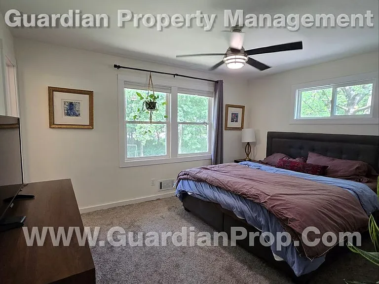 1445 Cherry Pl — Photo 11