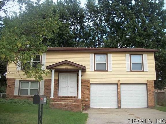 2nd image of 608 Lenora Dr