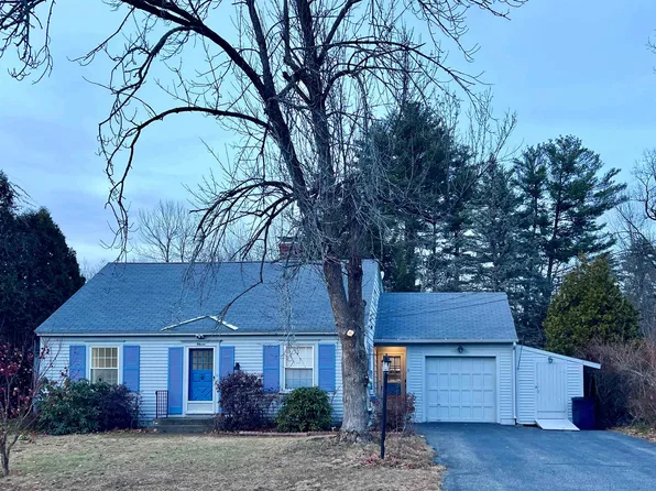 11 Ashland Street, Nashua, NH 03064