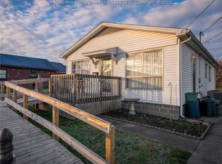 409 Drew St, Saint Albans, WV 25177