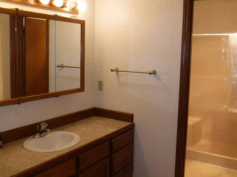 570 Velopa Ct — Photo 8