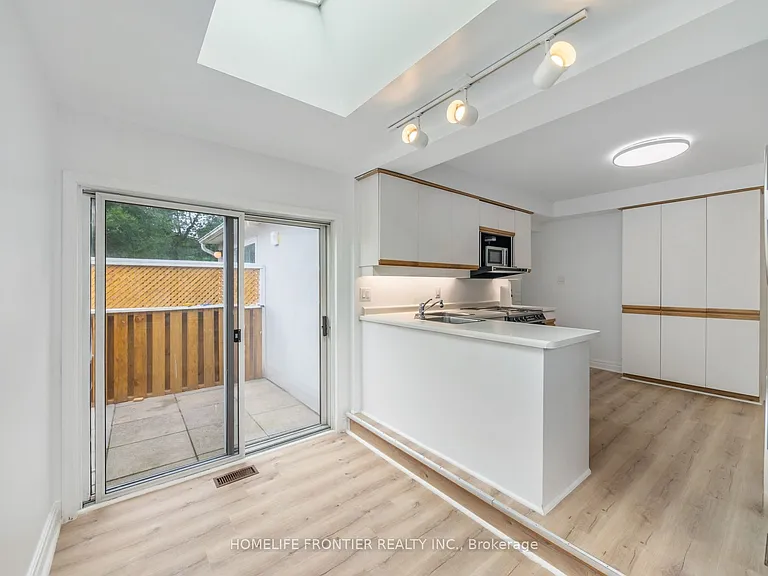 12 Gibson Ave #2 — Photo 8
