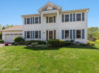 215 Pheasant Meadow Ct, Gurnee, IL 60031