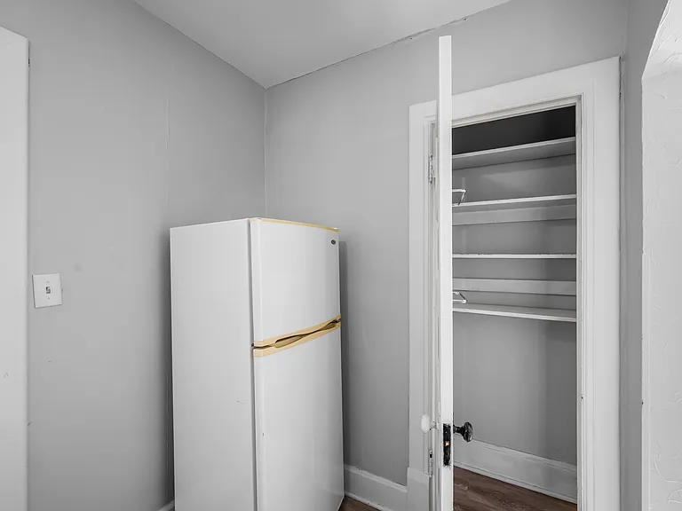 608 Belmont Rd #2 — Photo 4