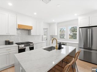 1096 Margaret St, Teaneck, NJ 07666