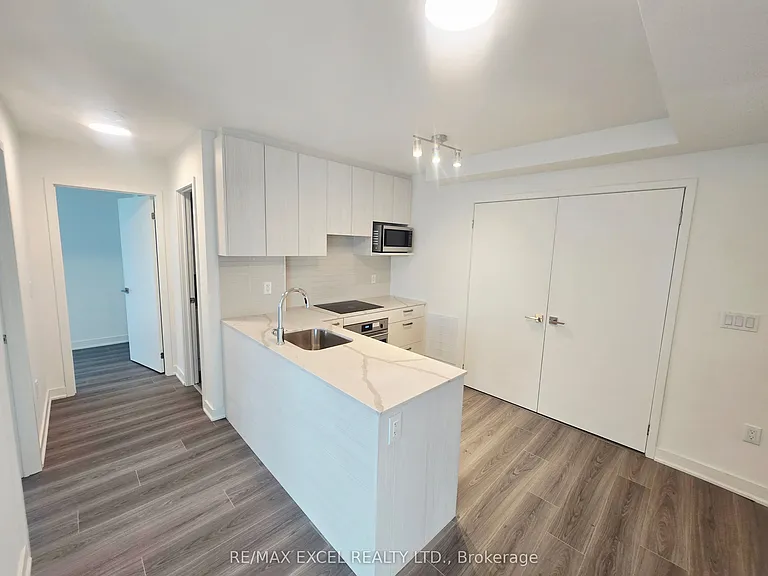 65 Curlew Dr #206 — Photo 4