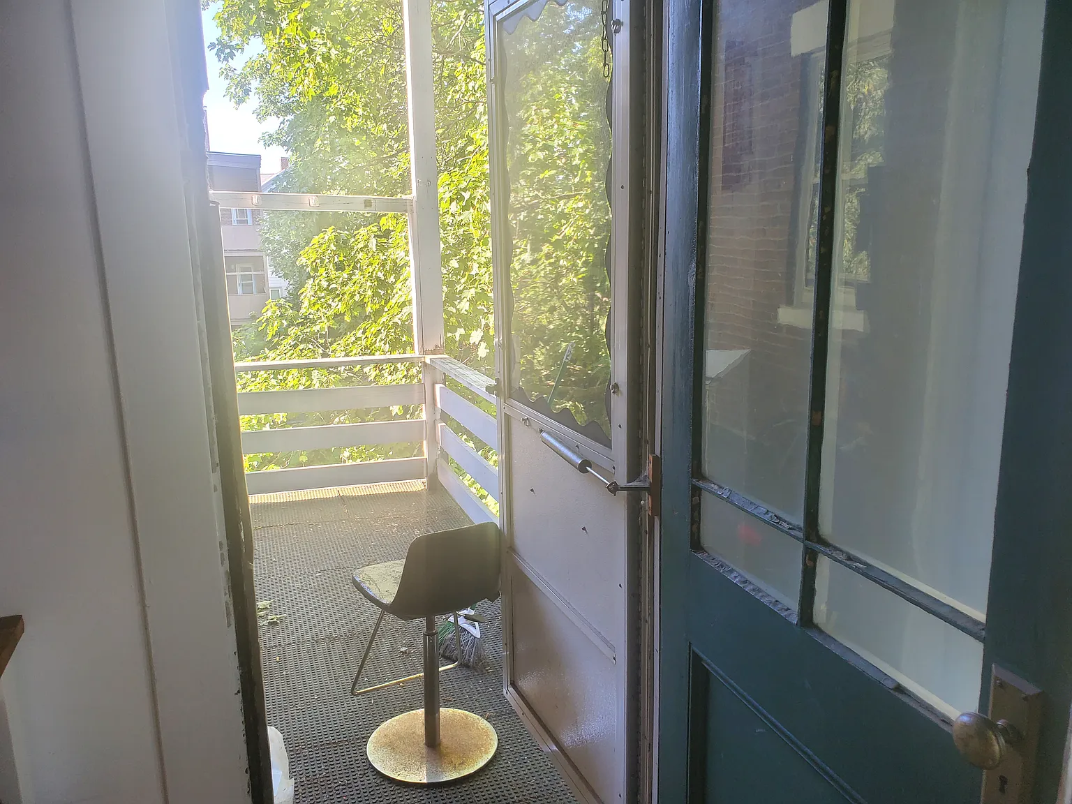 3 bed, 1350 sqft, $3,600 — Photo 4