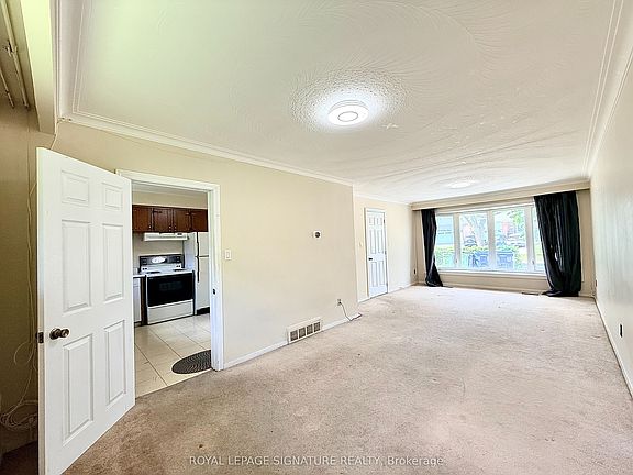 5th image of 77 Porterfield Rd