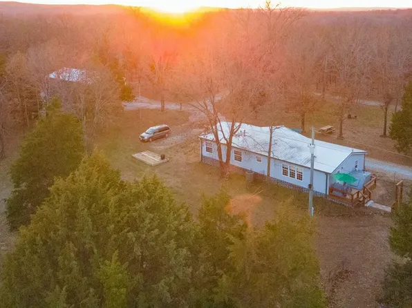 8830 SE 285 Road, Collins, MO 64738