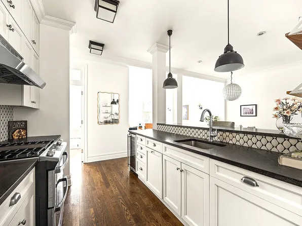 255 Eastern Pkwy APT A6, Brooklyn, NY 11238