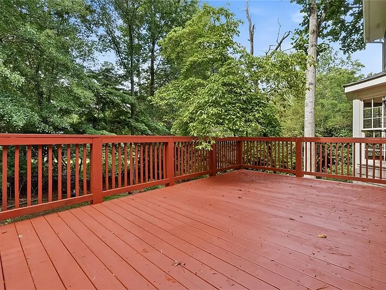 3731 Dunwoody Club Dr — Photo 28