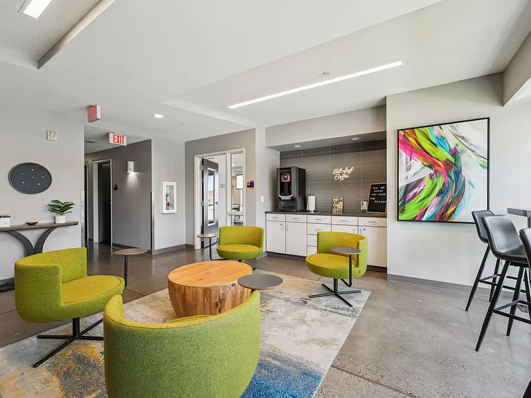 Spectrum Apartments & Townhomes — Photo 12