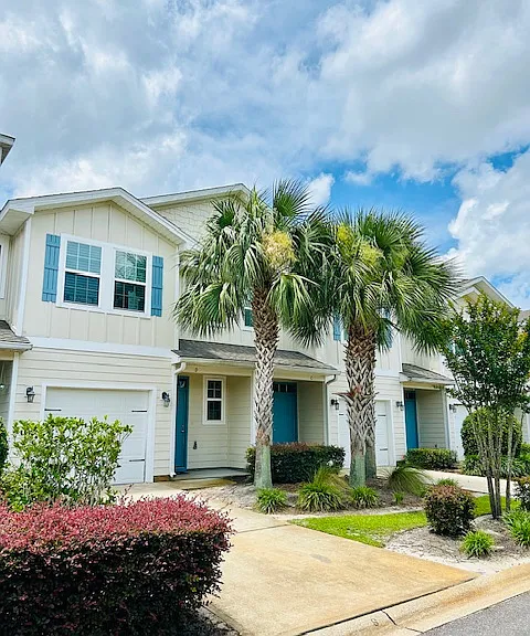 20 E Shady Oaks Ln #D — Photo 1