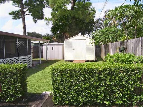 3rd image of 2158 W Palma Cir
